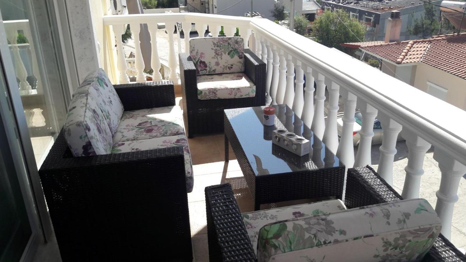 Upon The Hill Apartment Nea Peramos  Luaran gambar