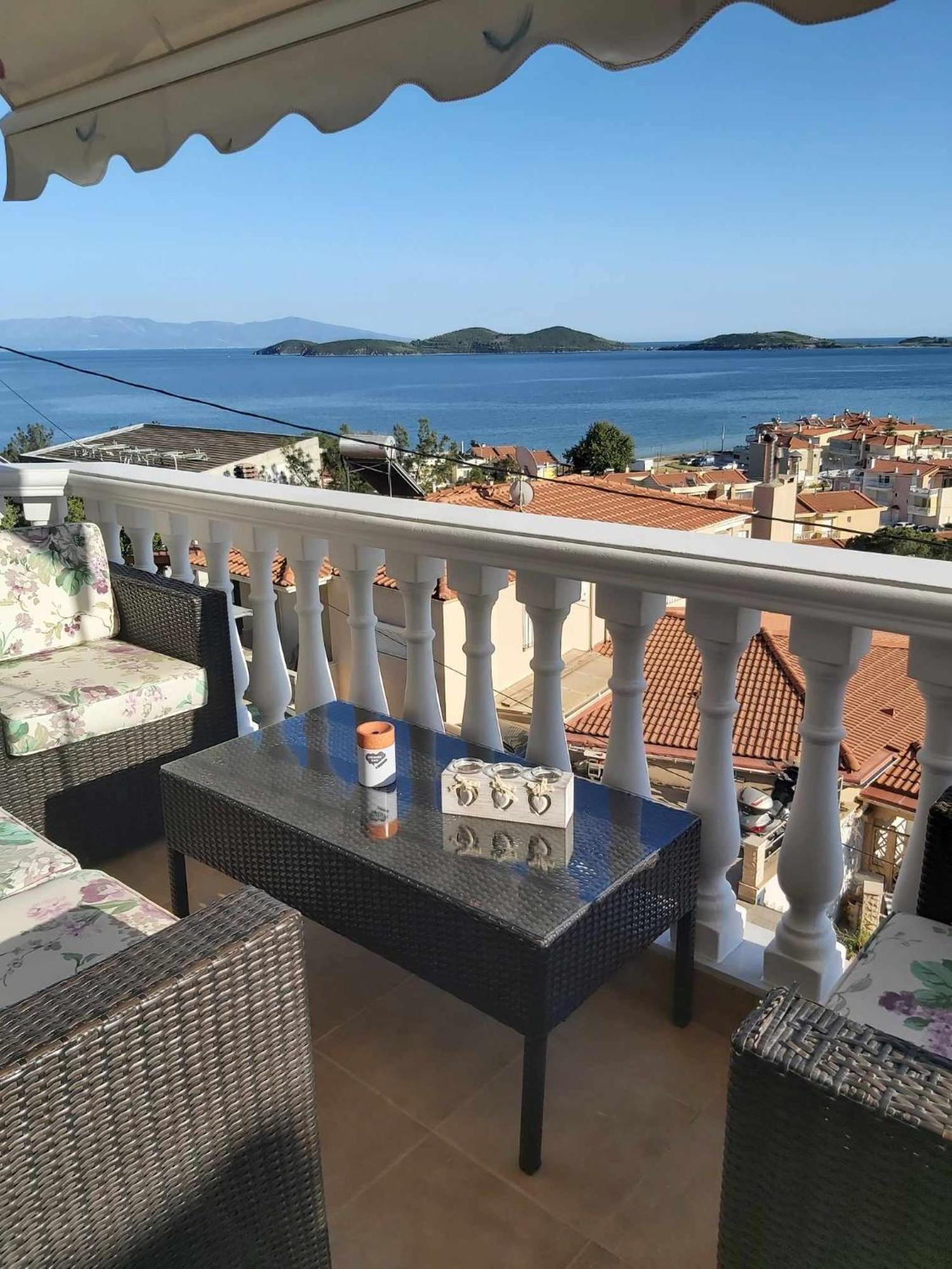 Upon The Hill Apartment Nea Peramos  Luaran gambar